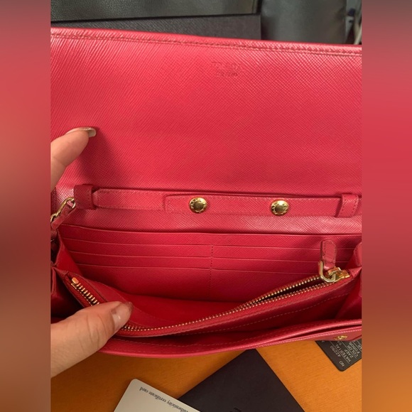Sold🎀🎀PRADA Peonia Pink Saffiano Metal Wallet on Chain - Picture 14 of 16